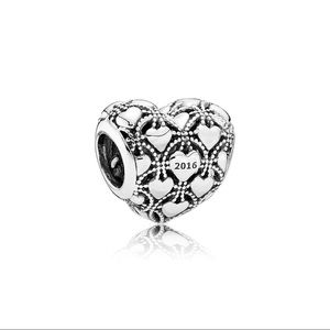 Pandora 2016 Heart Charm